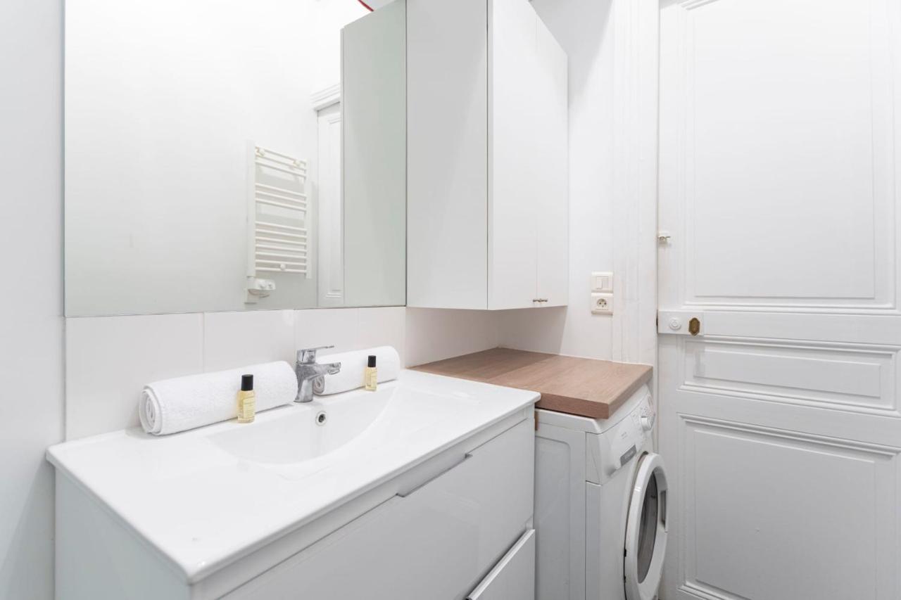 פריז Guestready - Lovely Bright Flat With Private Patio מראה חיצוני תמונה